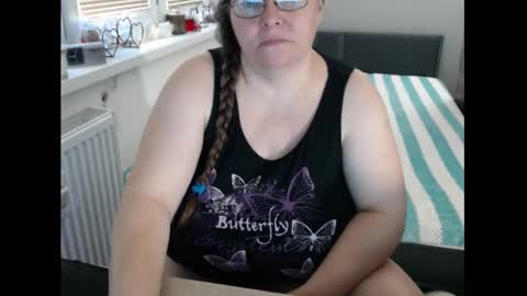 Sweetboobs85h online show from 11.29.25