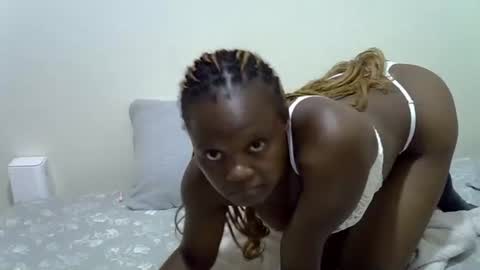 sweetbooty05 online show from 04.05.26