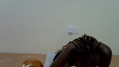 sweetbooty05 online show from 04.14.26