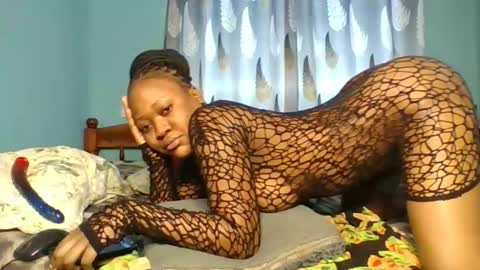 Snapshot of sweetbutterfly99 chatting on 09.12.25 sweetbutterfly99 online show from 09.12.25