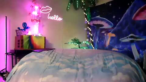 Snapshot of sweetcarimilla83 chatting on 03.21.26 Jillian online show from 03.21.26