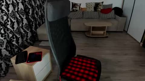 Charlotte online show from 10.23.25