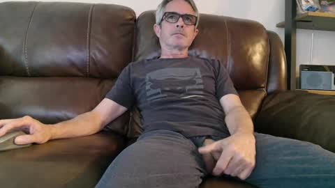 Snapshot of sweetcocksean chatting on 05.13.26 sweetcocksean online show from 05.13.26