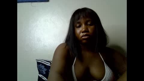 Snapshot of sweetcoochiex chatting on 11.09.25 sweetcoochiex online show from 11.09.25