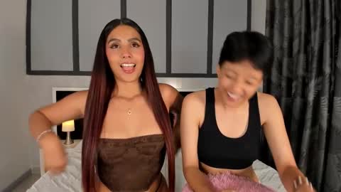 Eva Short hair girl  - Victoria Long red hair online show from 11.19.25