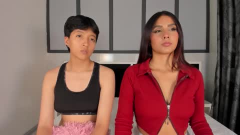 Eva Short hair girl  - Victoria Long red hair online show from 11.27.25