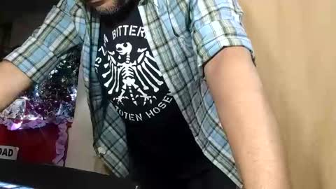 sweetcuervo independent model online show from 12.22.24