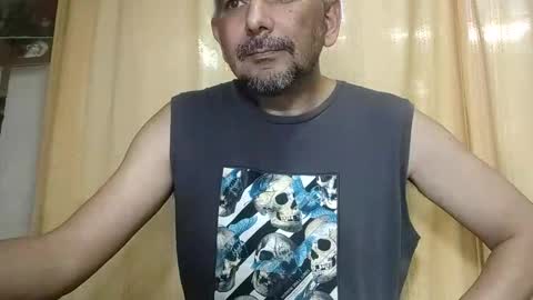 sweetcuervo independent model online show from 11.23.25