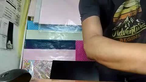 sweetcuervo independent model online show from 12.19.25