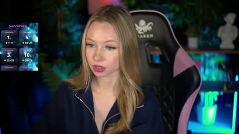 Snapshot of sweetdaisy_me chatting on 02.22.26 Lina online show from 02.22.26