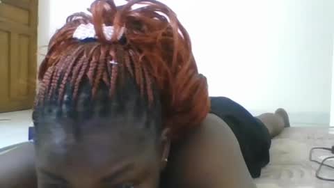 Snapshot of sweetdarkskin chatting on 06.16.26 CLARIS online show from 06.16.26