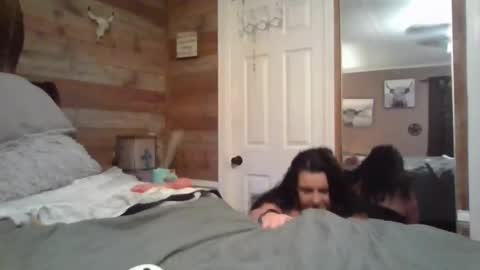 Snapshot of sweetdelight84 chatting on 10.14.25 kandy online show from 10.14.25