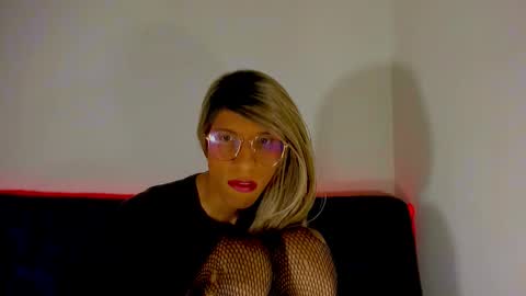 Snapshot of sweetdesaire chatting on 02.01.26 Amelia online show from 02.01.26