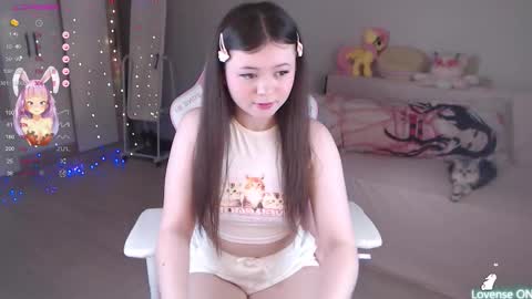 sweetdollyx_ online show from 10.27.25