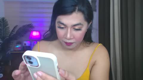 Snapshot of sweetfantasyxx chatting on 10.01.25 Aki online show from 10.01.25