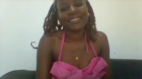 Snapshot of sweetfel chatting on 11.10.25 sweetfel online show from 11.10.25