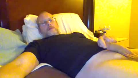 sweetg233 online show from 12.04.25