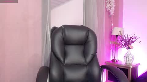Snapshot of sweetgh_ chatting on 10.01.25 Sweet online show from 10.01.25