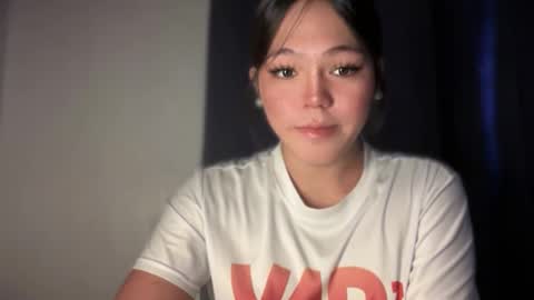 Snapshot of sweetgirl_ayesha chatting on 11.26.25 Ayesha online show from 11.26.25