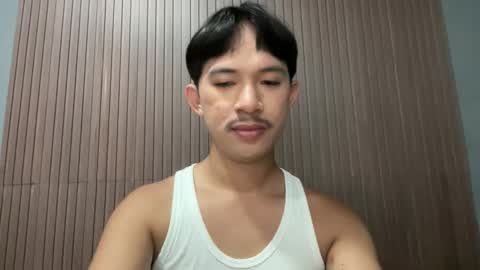 Snapshot of sweetguy102103 chatting on 03.09.26 khrayan online show from 03.09.26