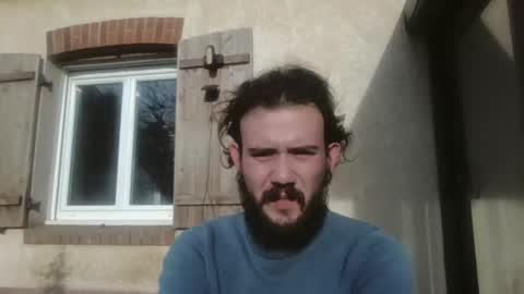 Snapshot of sweetguyss12 chatting on 11.04.25 sweetguyss12 online show from 11.04.25