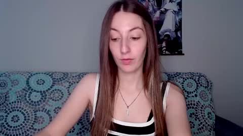 Snapshot of sweetheart_77 chatting on 10.18.25 Emma online show from 10.18.25