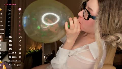 Kira online show from 01.26.25