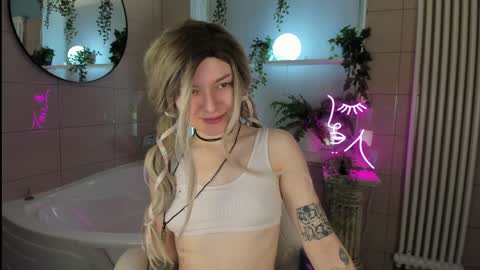 Kira online show from 01.30.25