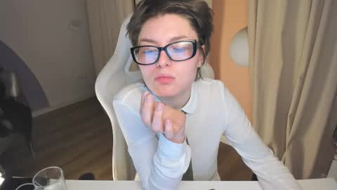 Kira online show from 02.23.25