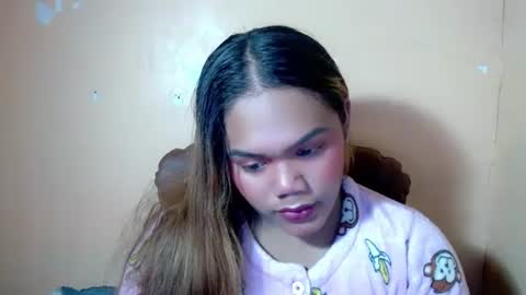 Snapshot of sweethot_bella chatting on 09.12.25 Bella online show from 09.12.25