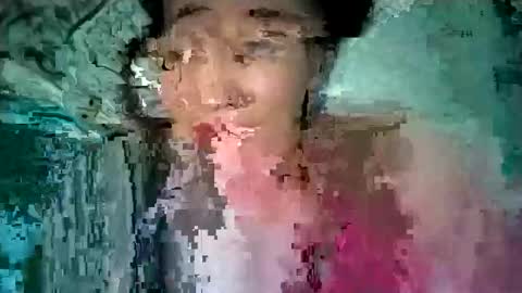 Snapshot of sweetie__annie chatting on 02.26.25 Ana Mara  i cant Make noise My family is here  online show from 02.26.25