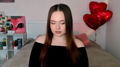 Snapshot of sweetie_candy_ chatting on 06.11.26 Hannah online show from 06.11.26