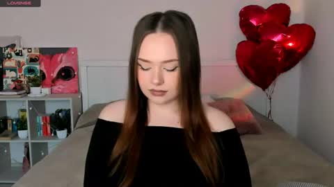 Snapshot of sweetie_candy_ chatting on 06.18.26 Hannah online show from 06.18.26