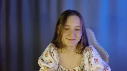 Snapshot of sweetie_lover chatting on 11.28.25 Annie online show from 11.28.25