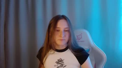 Annie online show from 06.04.26