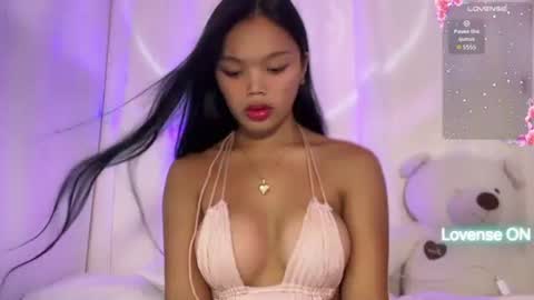 Snapshot of sweetie_zaima chatting on 11.12.25 Zaima online show from 11.12.25