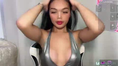 Snapshot of sweetie_zaima chatting on 11.20.25 Zaima online show from 11.20.25