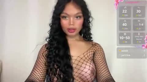 Snapshot of sweetie_zaima chatting on 11.27.25 Zaima online show from 11.27.25