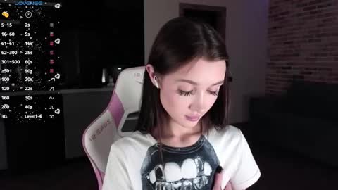 Snapshot of sweetiebones chatting on 12.29.24 bratty gf online show from 12.29.24