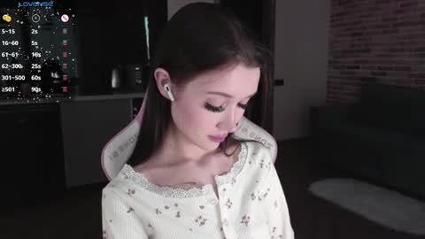 Snapshot of sweetiebones chatting on 01.15.25 bratty gf online show from 01.15.25