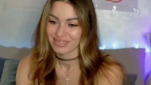 Snapshot of sweetiedarlingxoxox chatting on 03.01.26 Daddy Babby Girl online show from 03.01.26