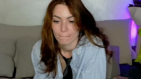Snapshot of sweetiedarlingxoxox chatting on 04.16.26 Daddy Babby Girl online show from 04.16.26
