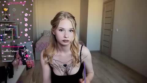 sweetie Lisa3 online show from 09.08.25