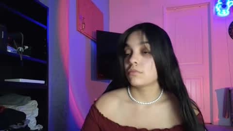 Snapshot of sweetieslikebutter chatting on 11.15.25 Blu Sweets online show from 11.15.25