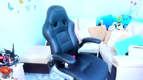 Isabella online show from 01.29.25