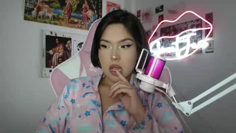 SweetJess online show from 02.14.25