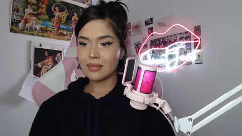 SweetJess online show from 03.04.25