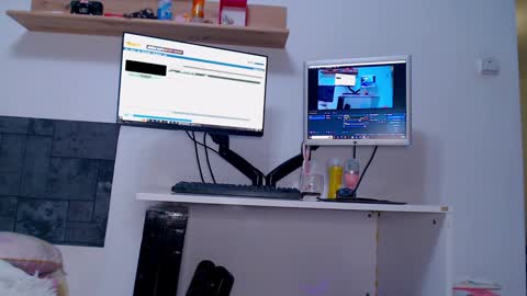 Snapshot of sweetjess022 chatting on 01.09.25 jessica online show from 01.09.25