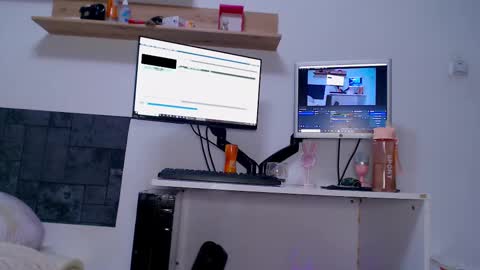 Snapshot of sweetjess022 chatting on 02.16.25 jessica online show from 02.16.25