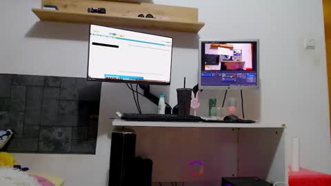 Snapshot of sweetjess022 chatting on 11.18.25 jessica online show from 11.18.25